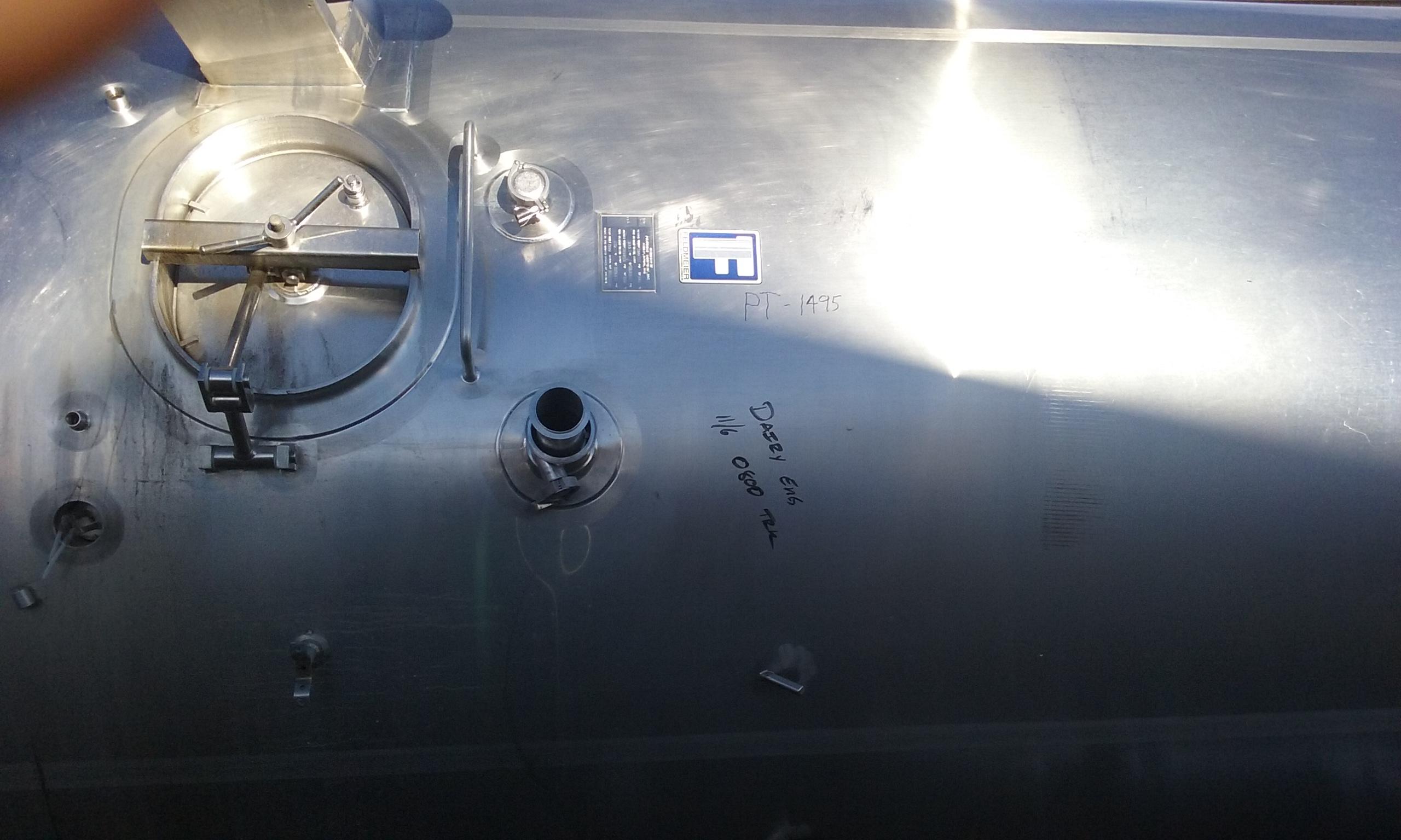 Refurbished 4500 GALLON VERTICAL JACKETED STORAGE TANK.