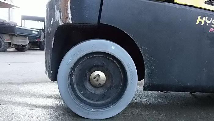 Used 12,000 POUND HYSTER MODEL S120FTPRS LOW MAST ROLL CLAMP FORKLIFT 2018