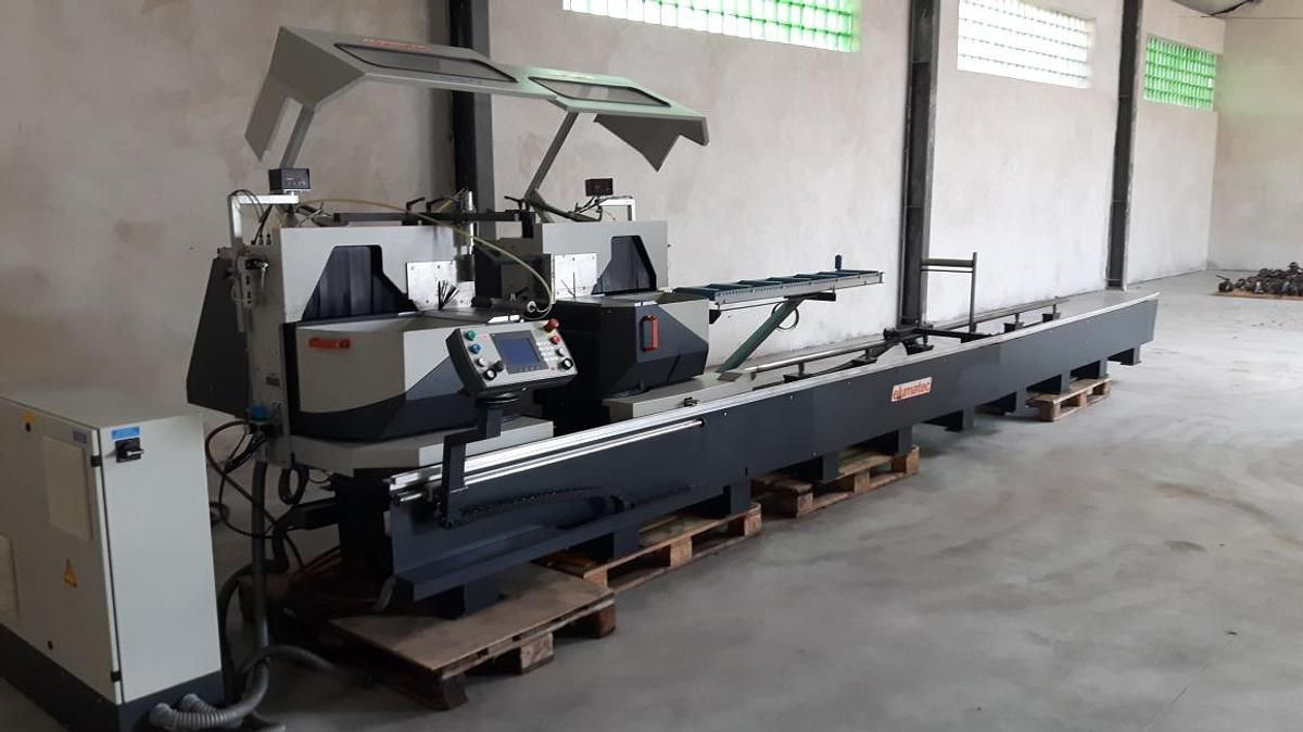 Used ELUMATEC DOUBLE-HEAD / AUTOMATIC SAWING MACHINE DG 104 / 02 YEAR 2010