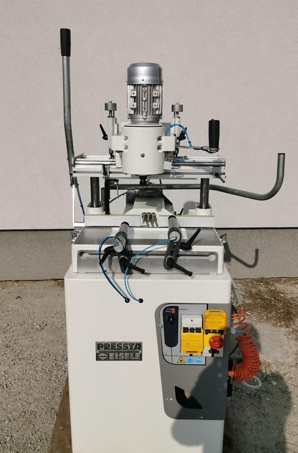 Used MECAL FR 811-3 MILLING AND COPYING MACHINE (HANDLE) YEAR 2017