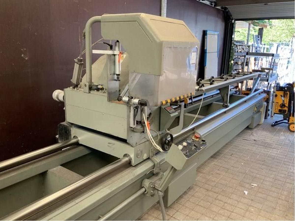 Used AUTOMATIC DOUBLE-HEADED SAW EMMEGI CLASSIC EXPO 500 67 TU/6