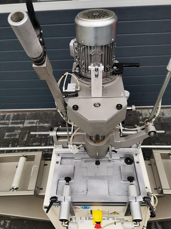 Used MECAL FR 810 MILLING AND COPYING MACHINE YEAR 2014