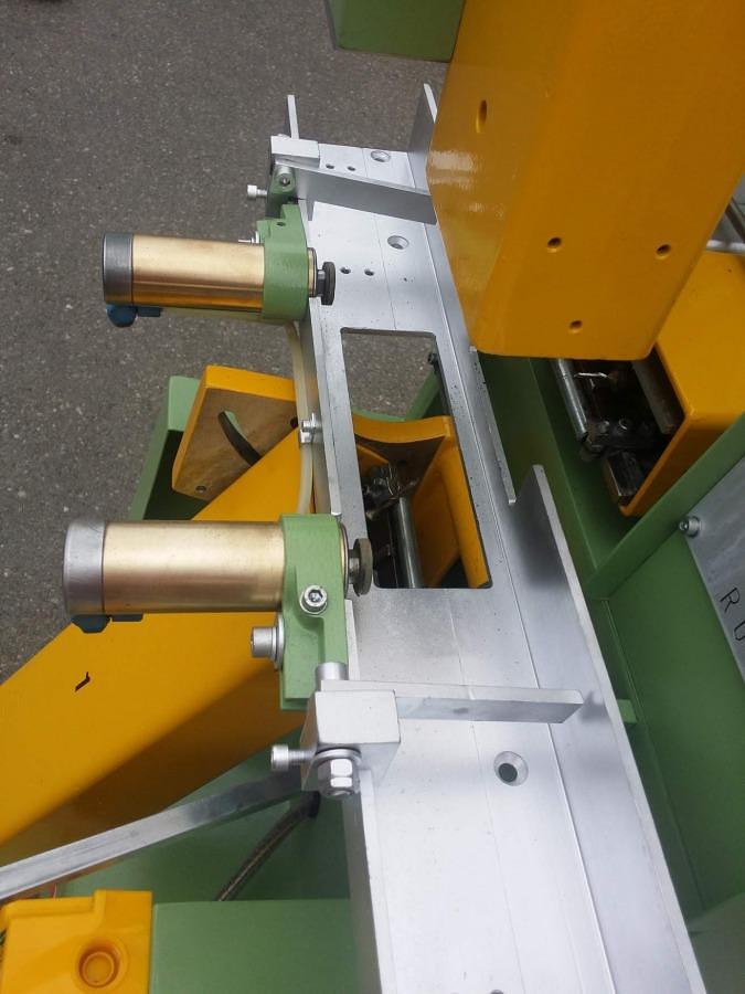 Używane FREZARKA DO ODWODNIEŃ AUTOMAT ROTOX FWS 381 ROK 1996