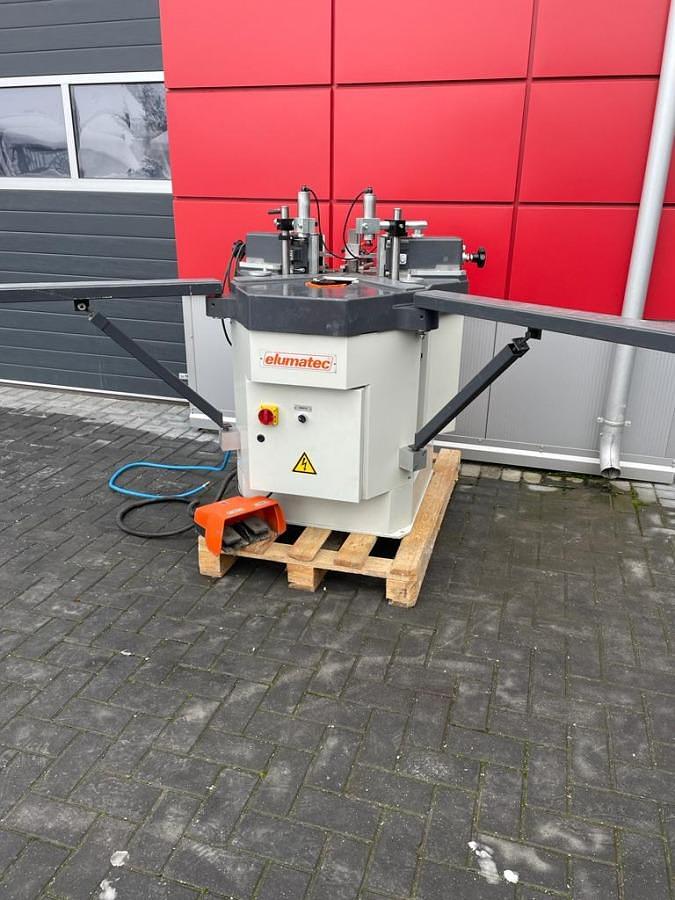 Used ELUMATEC CORNER CRIMPING MACHINE EP 124