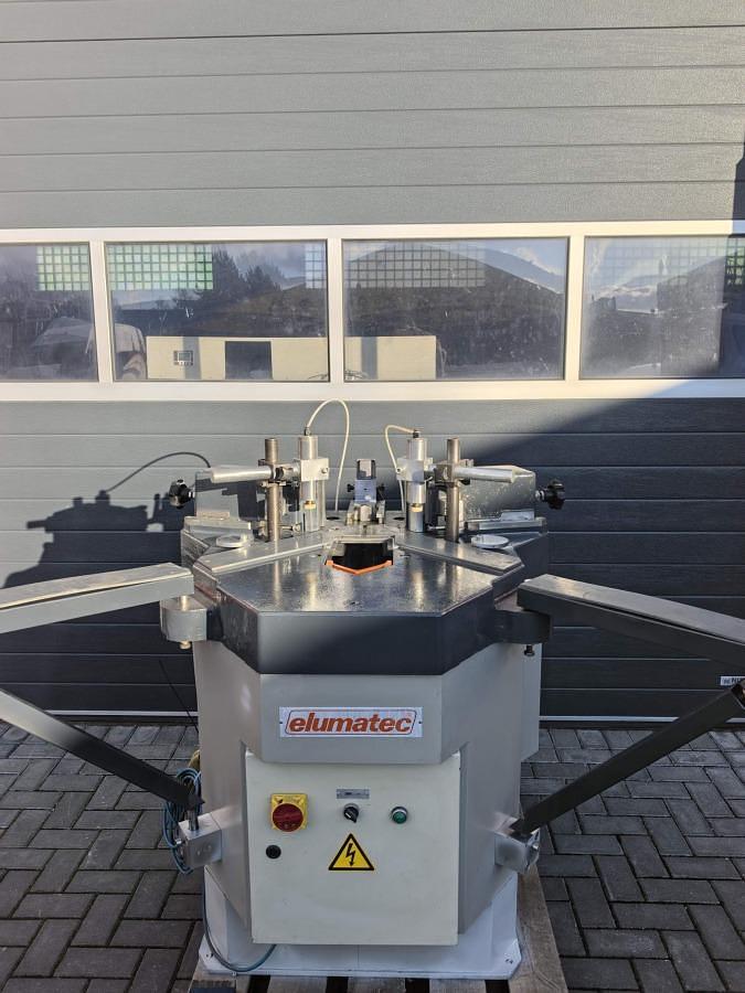 Used ELUMATEC CORNER CRIMPING MACHINE EP 124