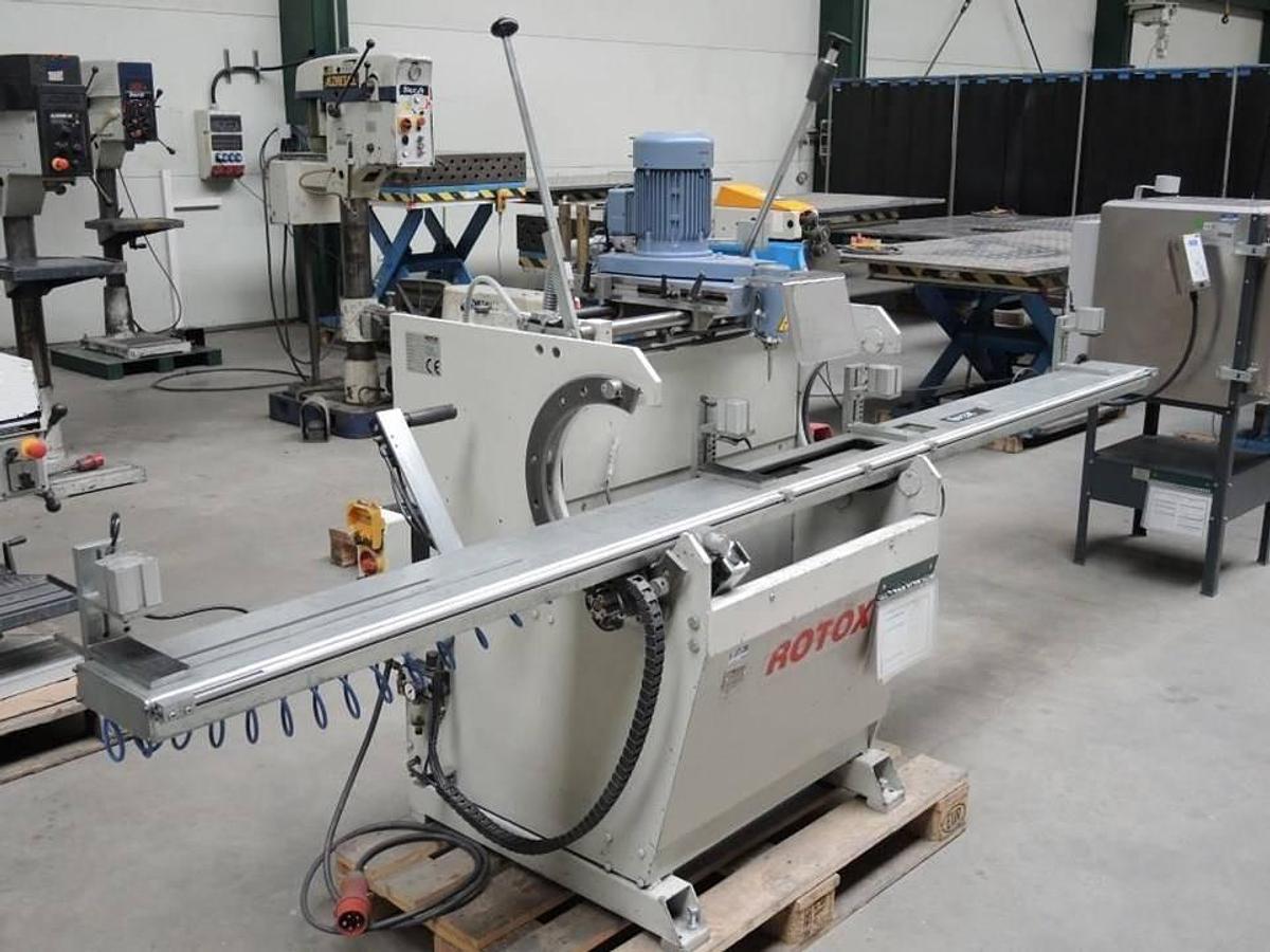Used MILLING AND COPYING MACHINE ROTOX KF 344 YEAR 2008