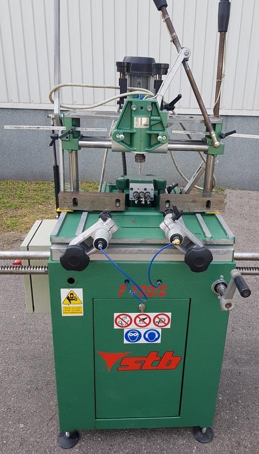 Used MILLING AND COPYING MACHINE (HANDLE) STB F 130/S YEAR 2002