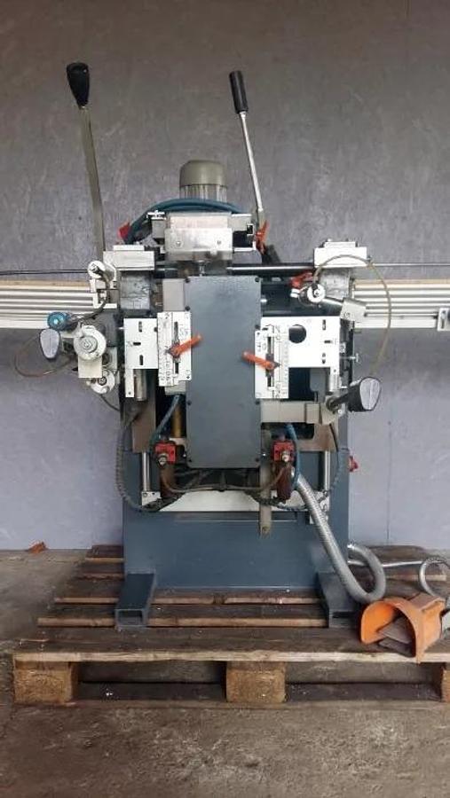 Used MILLING AND COPYING MACHINE ELUMATEC KF 178