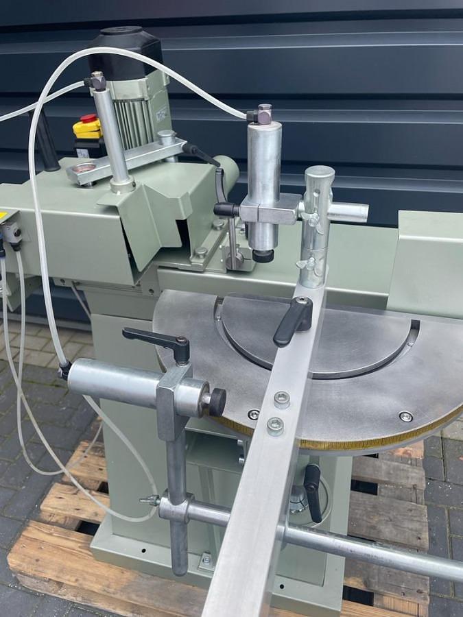 Used POLE MILLING MACHINE GRAULE AKF 6/250 YEAR 2010