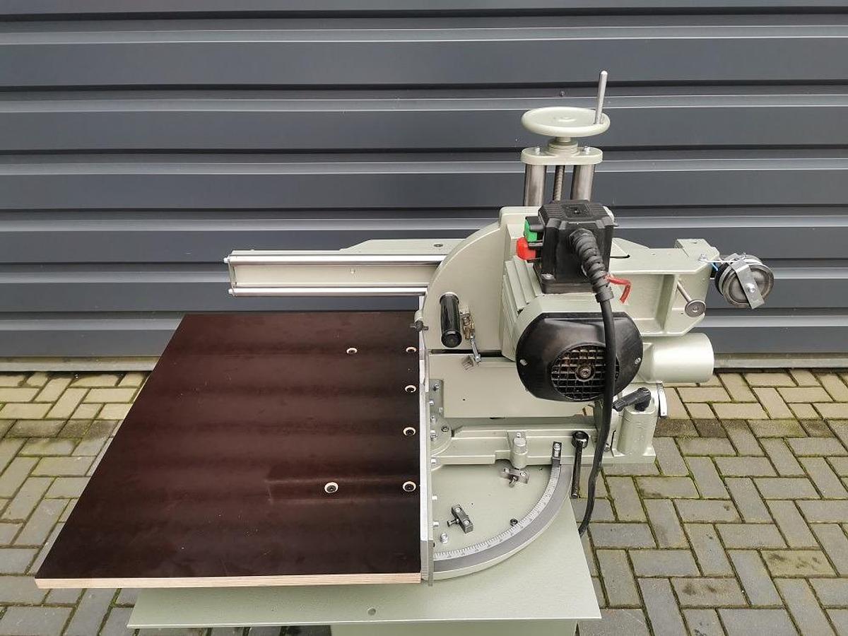 Used SINGLE HEAD GRAULE SAW ZS 135 N