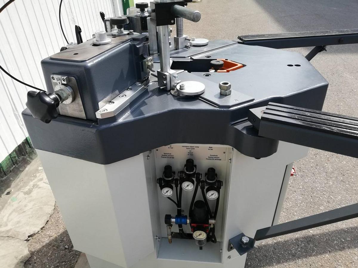 Used CRIMPING MACHINE ELUMATEC EP 124 YEAR 2001