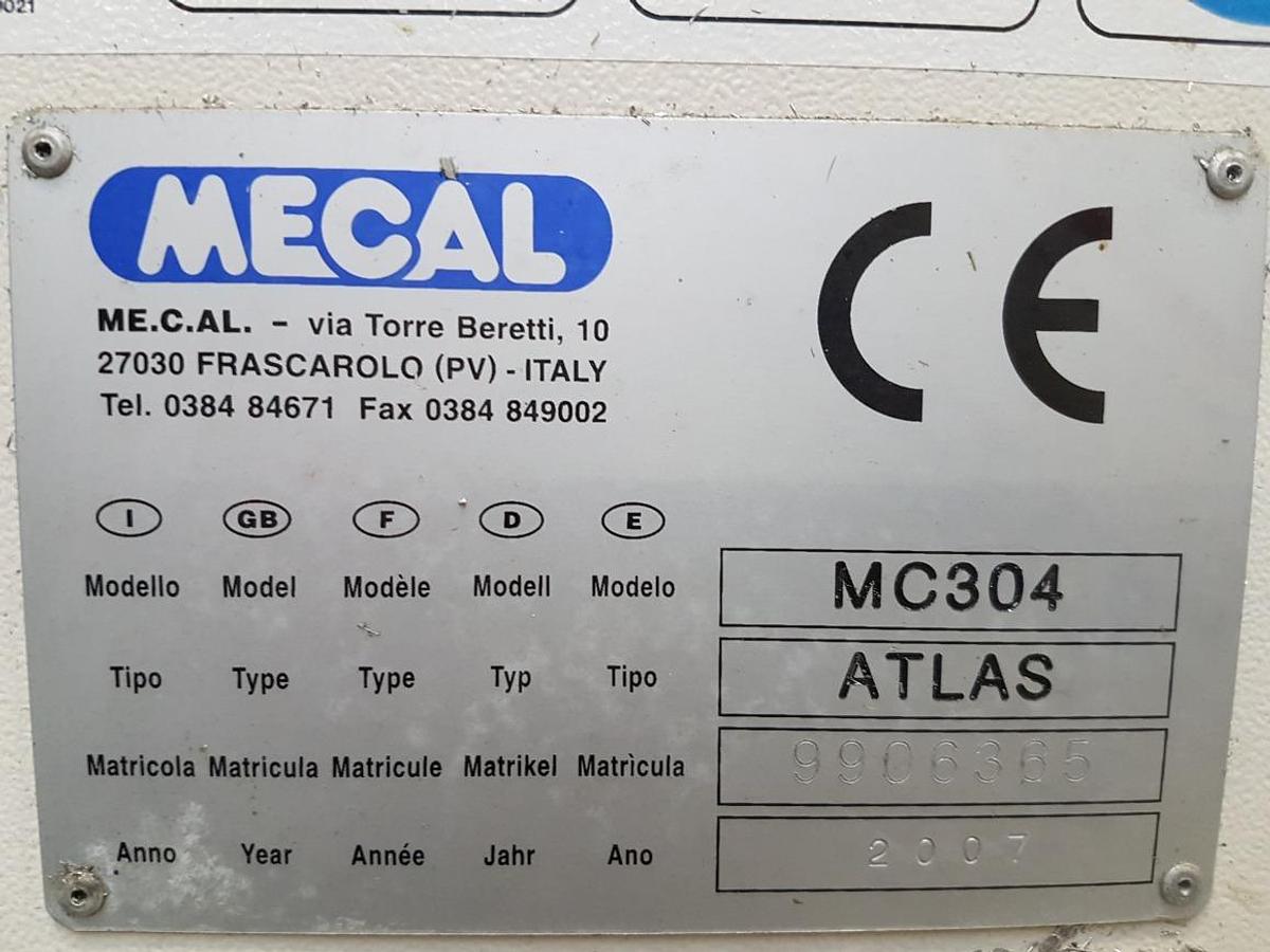 Używane CENTRUM OBRÓBCZE MECAL MC 304 ATLAS 3 ROK 2007