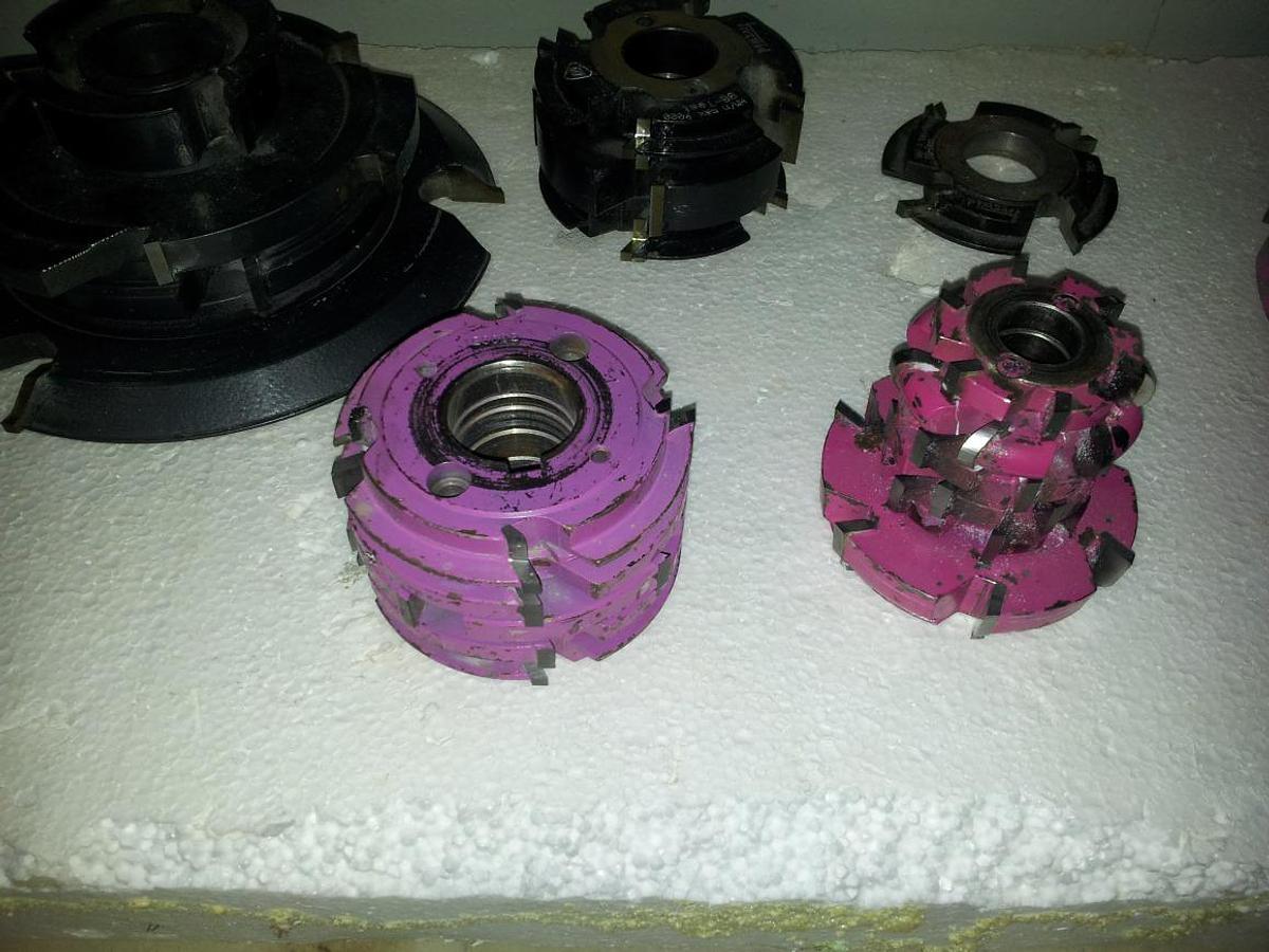 Used CUTTERS (50 PIECES) FOR POST CLEANERS AND CUTTERS VARIOUS SYSTEMS