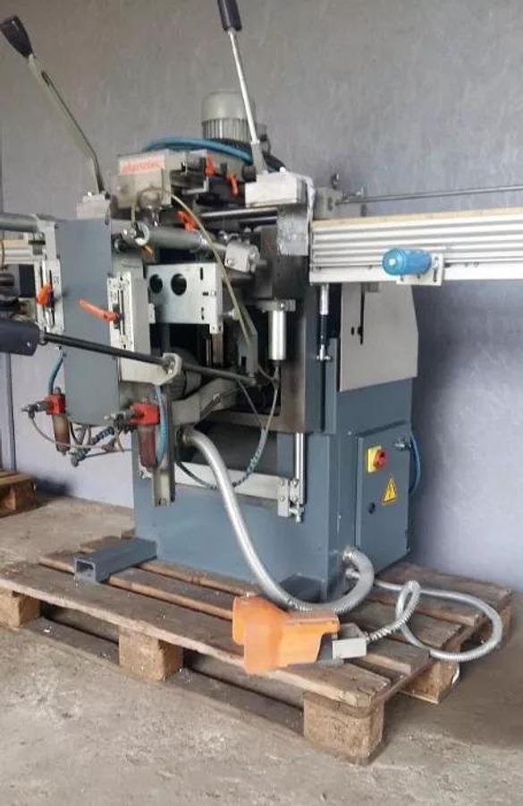 Used MILLING AND COPYING MACHINE ELUMATEC KF 178