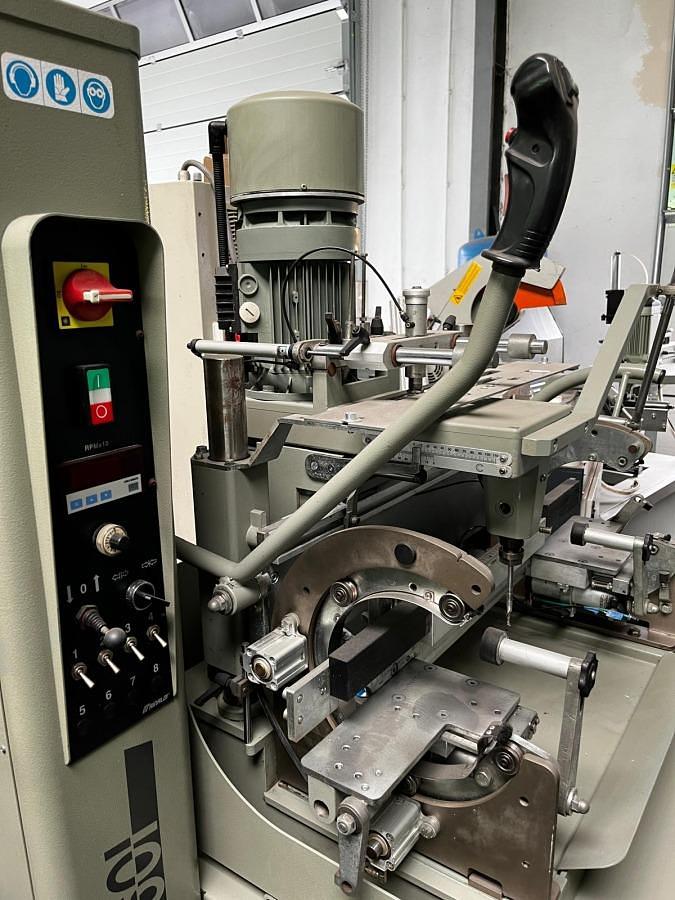 Używane 2003 MILLING AND COPYING MACHINE RINALDI MAGNUM 360 I