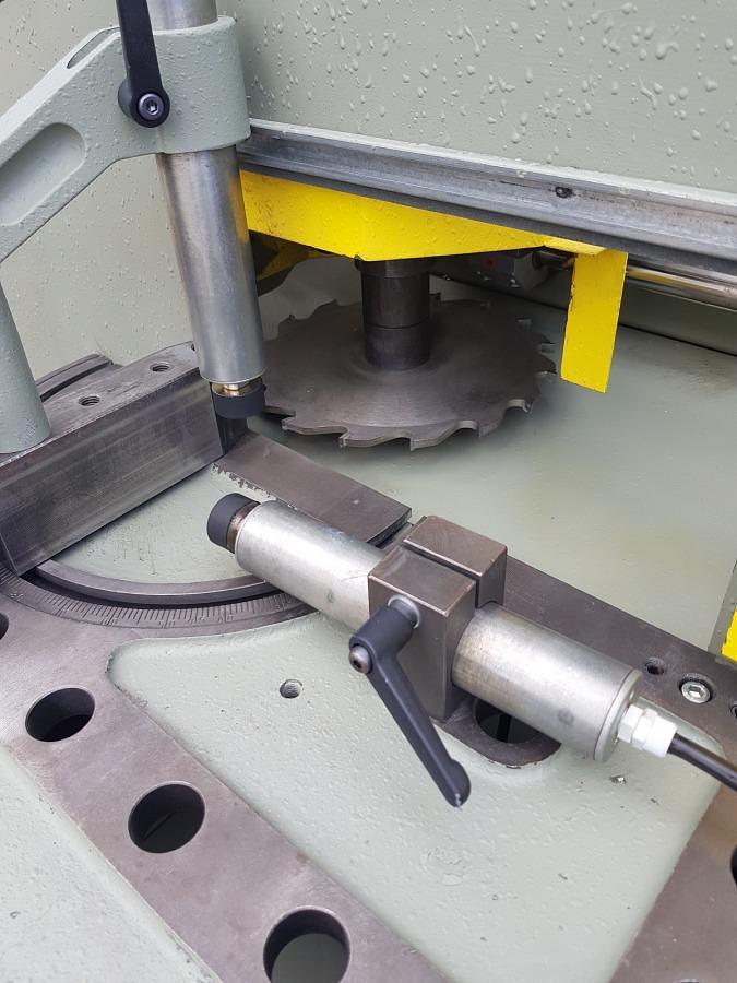 Used MILLING MACHINE FOR PRESSTA EISELE / ALUMA AKF 250 L YEAR 1998
