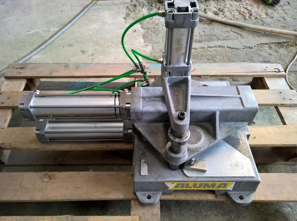 Used BLASTING MACHINE/CHISEL MACHINE ALUMA PRESSTA EISELE KOMBI 180 YEAR 1998