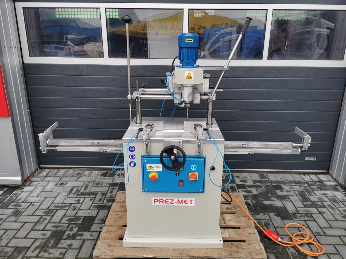 Used MILLING AND COPYING MACHINE PREZ-MET 42 MP YEAR 2008