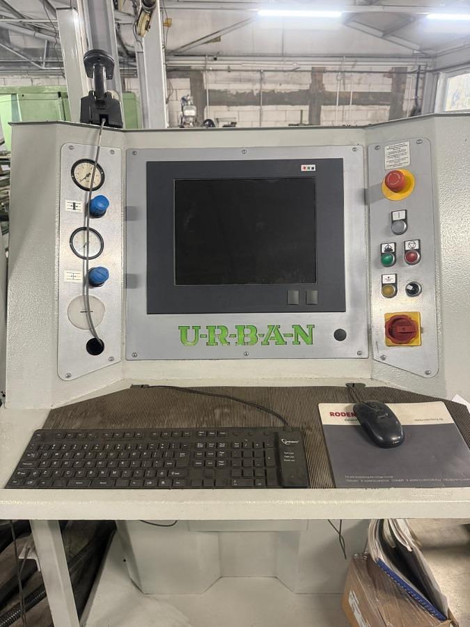 Używane ZGRZEWARKA CZTEROGŁOWICOWA URBAN AKS 6250 35 / 25 ROK 2013