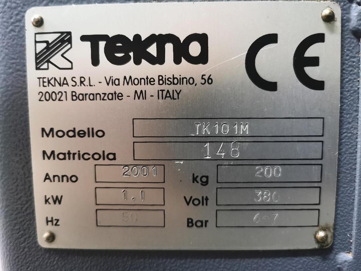 Used TEKNA TK 101M SINGLE HEAD SAW YEAR 2002