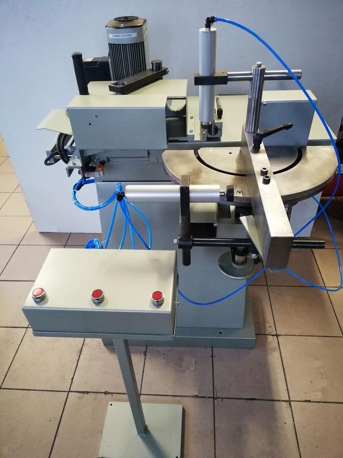 Used AUTOMATIC POST MILLING MACHINE GRAULE AKF 6/250