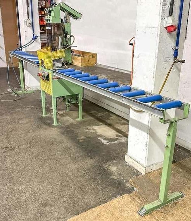 Used URBAN REINFORCEMENT SCREWDRIVER DS 1700 WITH DOWEL BAR YEAR 2009