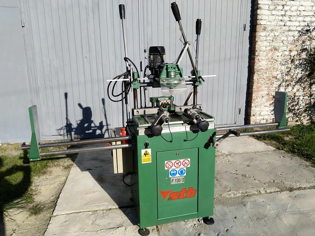 Used MILLING AND COPYING MACHINE (HANDLE) STB / FIMTEC F 130 / S YEAR 2001