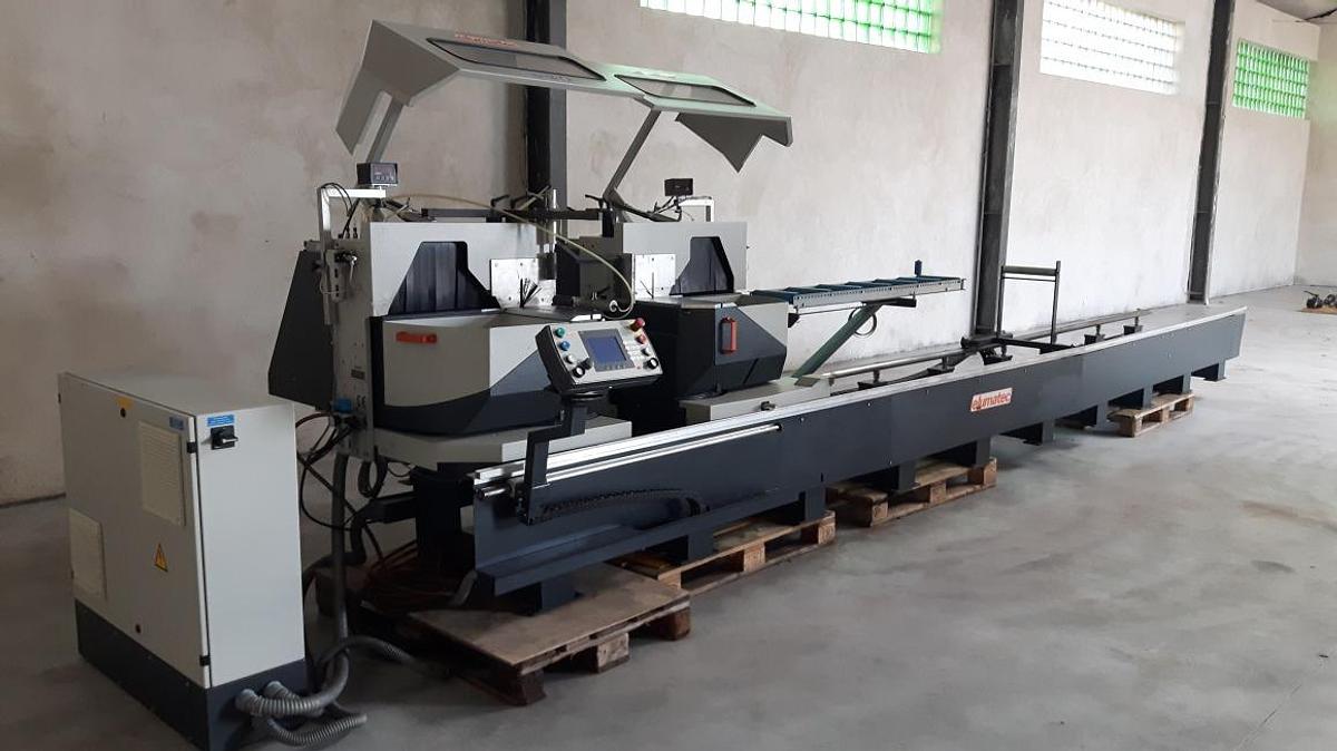 Used AUTOMATIC SAW / DOUBLE HEAD ELUMATEC DG 104 / 02 YEAR 2010