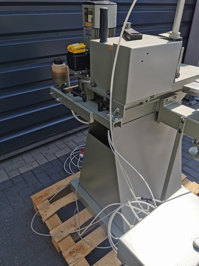 Używane FREZARKA DO SŁUPKA AUTOMATYCZNA GRAULE AKF 6/250