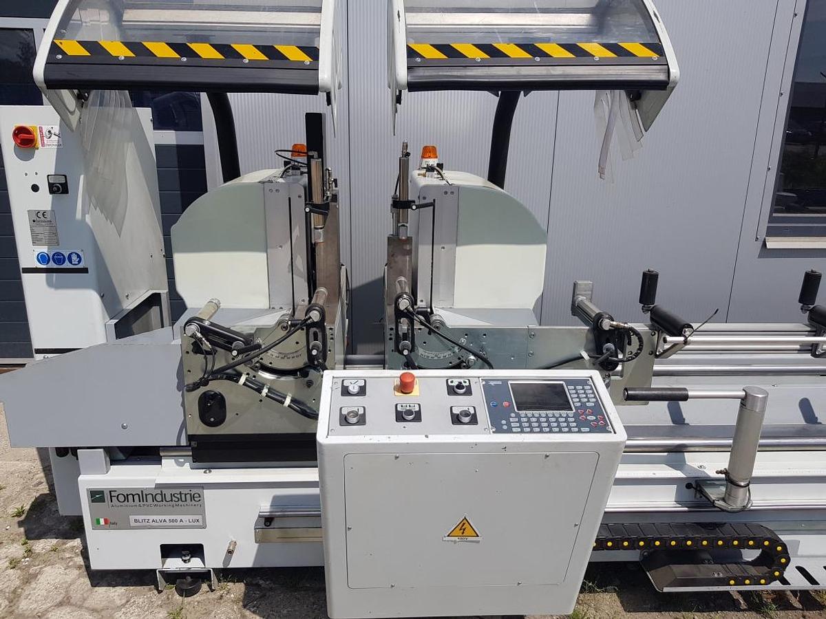 Używane PIŁA DWUGŁOWICOWA AUTOMATYCZNA FOM INDUSTRIE BZ ALVA 500 A  ROK 2011