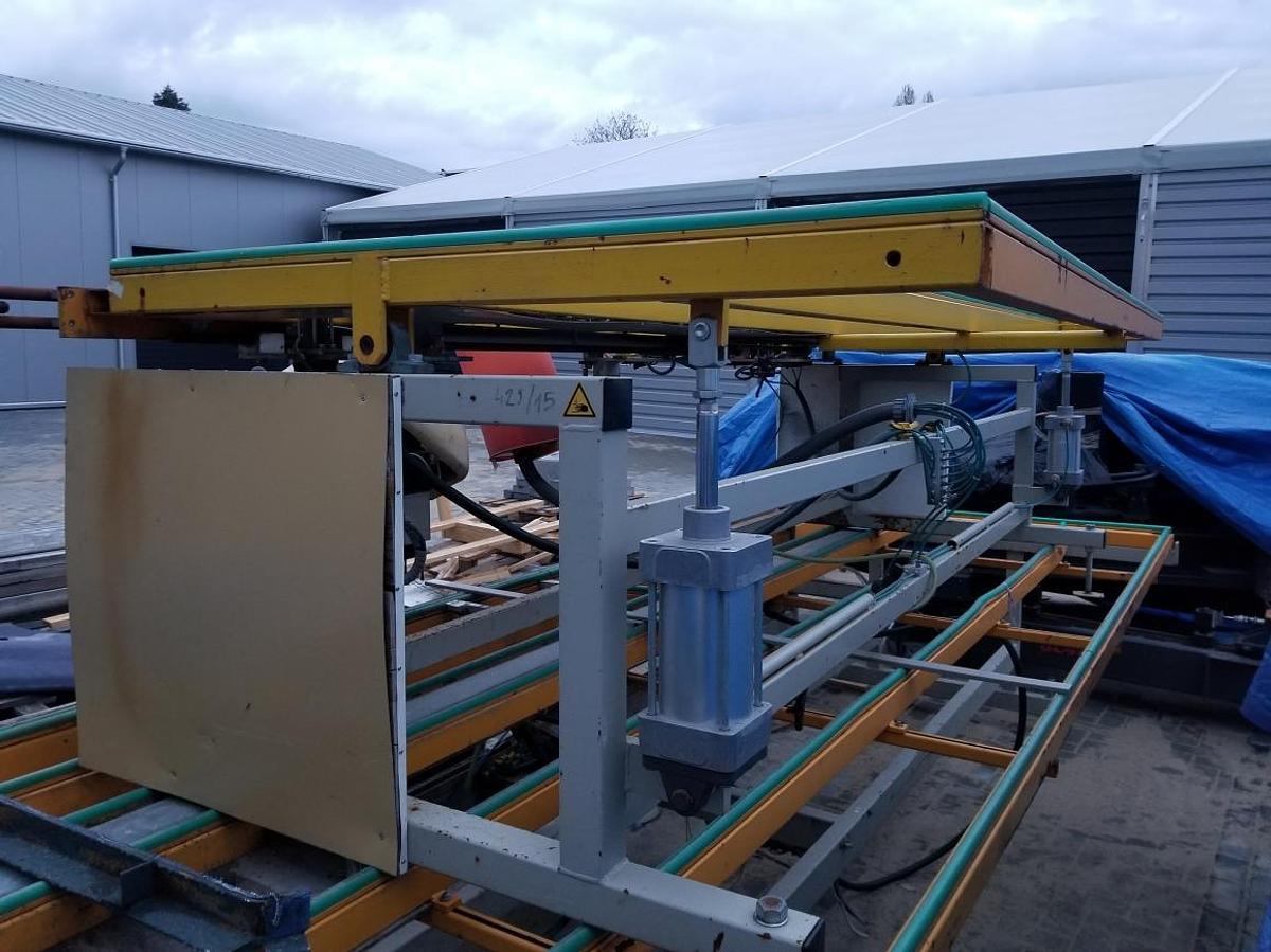 Used FEDERHENN ASSEMBLY TABLE