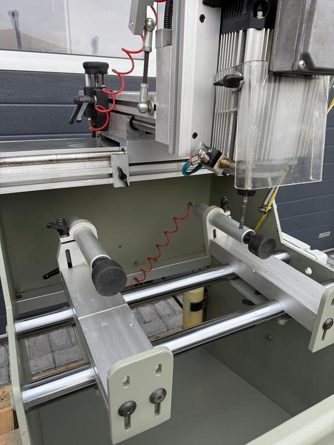 Used MILLING AND COPYING MACHINE PRESSTA EISELE PANTO 100 YEAR 1998