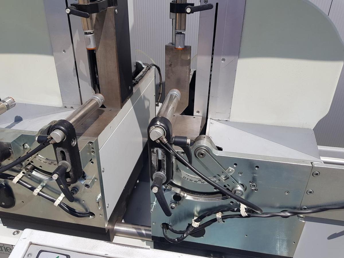 Używane PIŁA DWUGŁOWICOWA AUTOMATYCZNA FOM INDUSTRIE BZ ALVA 500 A  ROK 2011