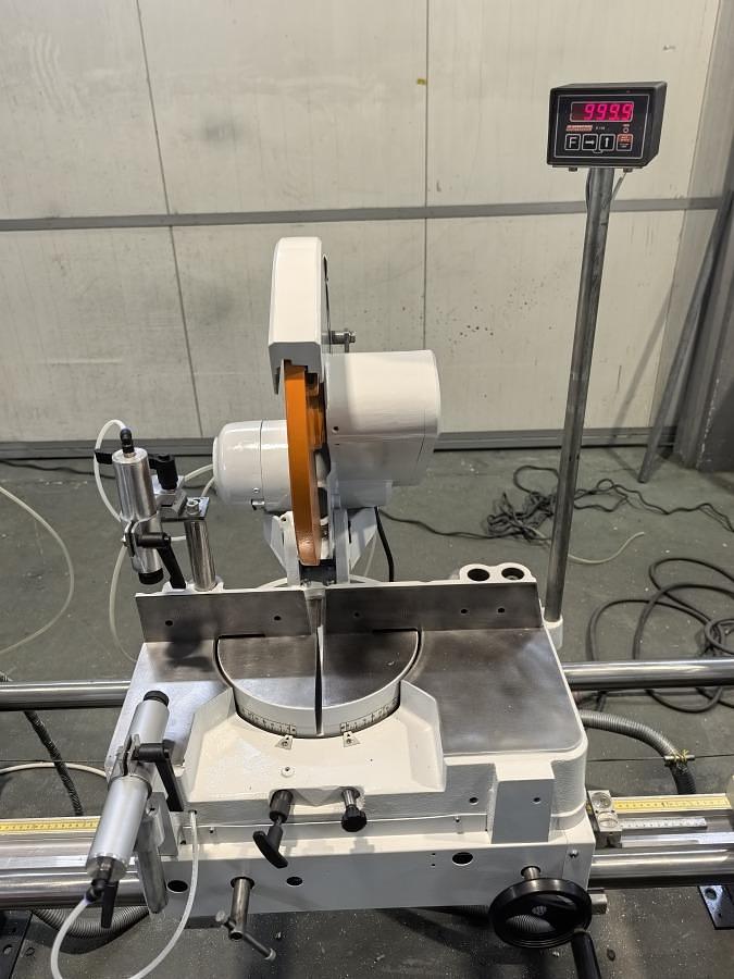 Used ELUMATEC DOUBLE-HEAD SAW DG 79