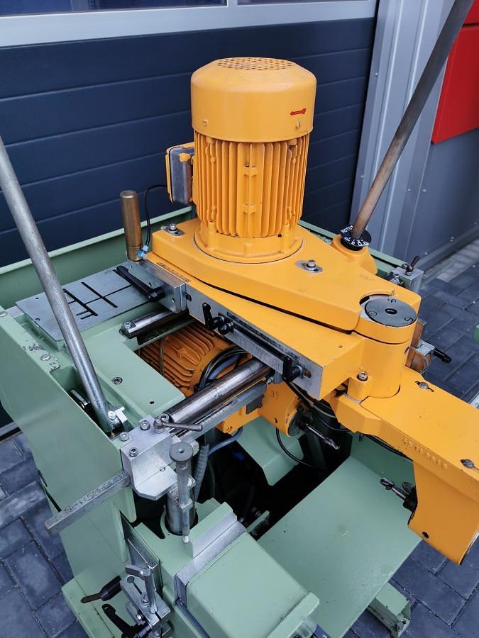 Used ROTOX KF 457 MILLING AND COPYING MACHINE