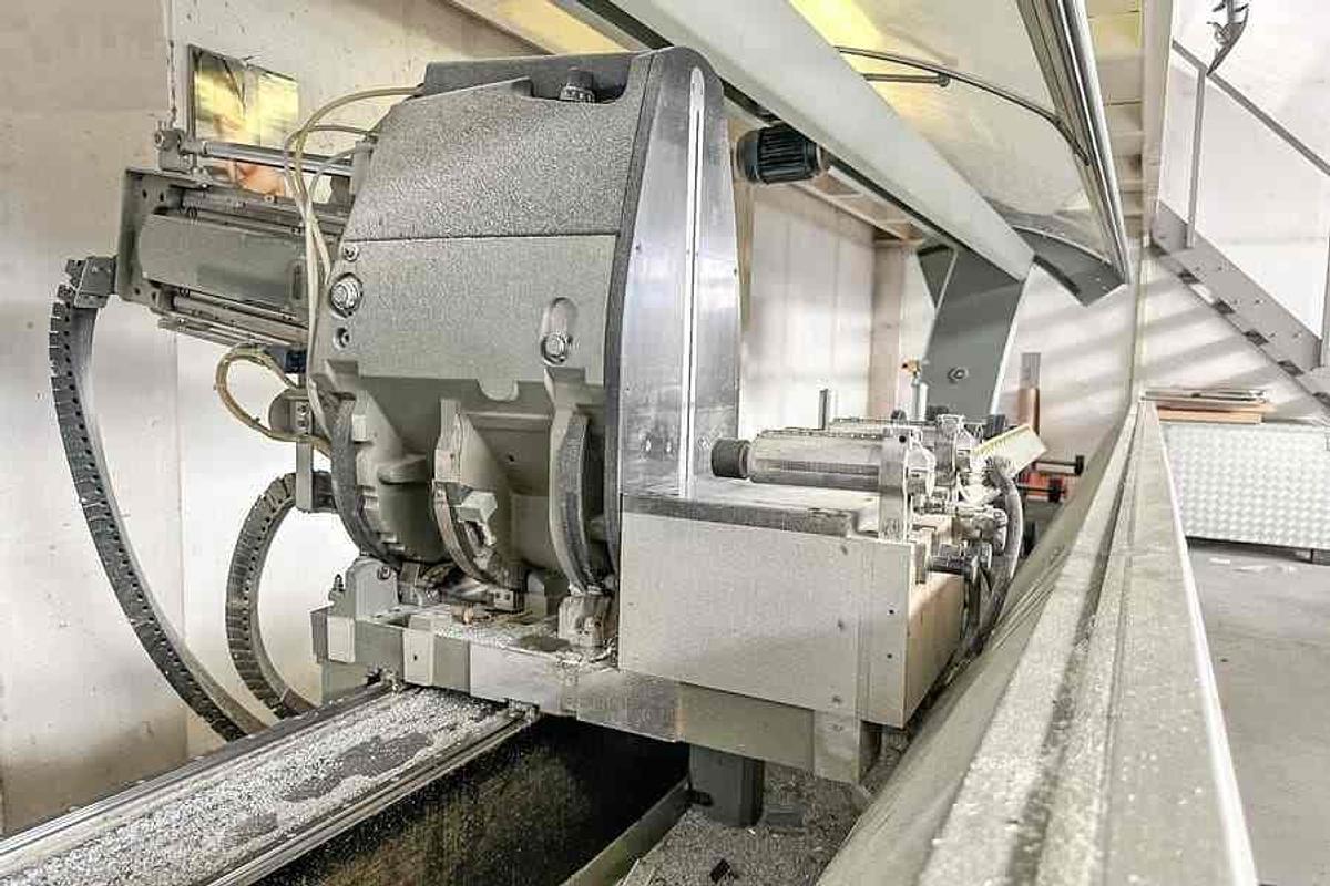 Używane PIŁA DWUGŁOWICOWA AUTOMATYCZNA EMMEGI PRECISION T2 PNEUMATICA TU/5 ROK 2012