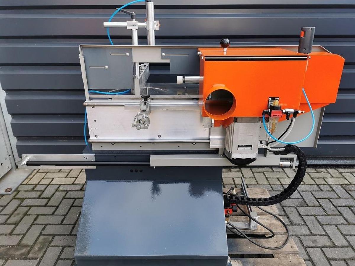 Used ELUMATEC POST MILLING MACHINE AF 222