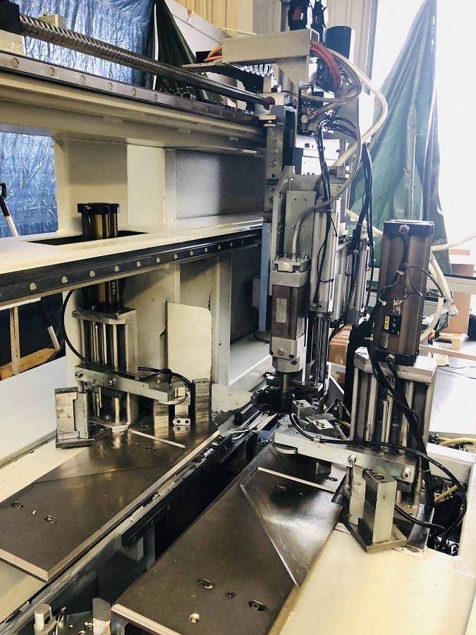 Used CNC CORNER CLEANING MACHINE ROTOX EPA 179 YEAR 2003.