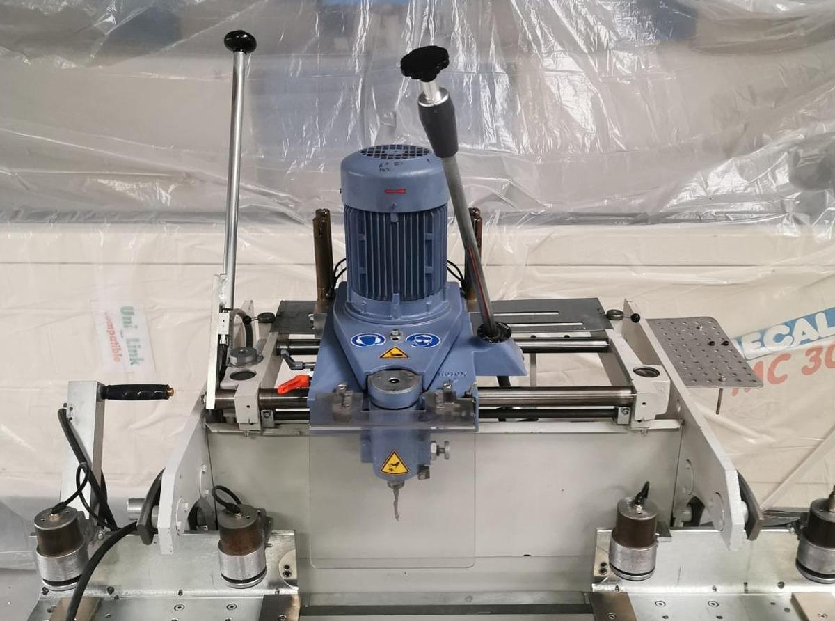 Used MILLING MACHINE ROTOX KF 347 YEAR 2008