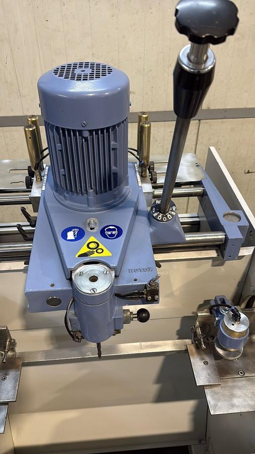 Used ROTOX MILLING AND COPYING MACHINE KF 348