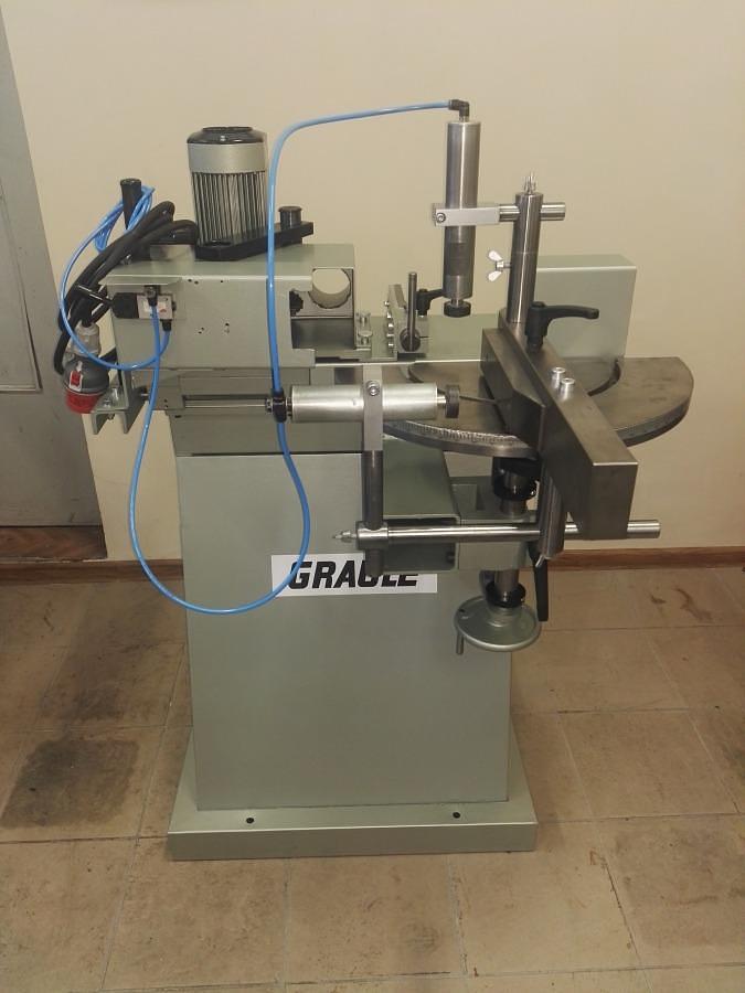 Used POLE MILLING MACHINE GRAULE AKF 6/250