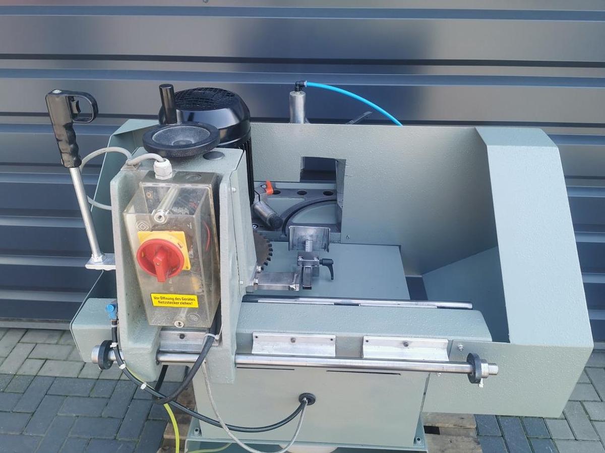 Used POST MILLING MACHINE ALUMA AKF 250 L YEAR 2001