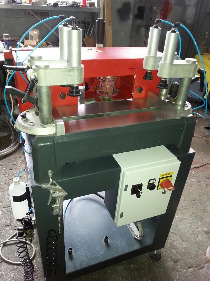 Used POLE MILLING MACHINE GRAFERGY / FIMTEC F126 YEAR 2012