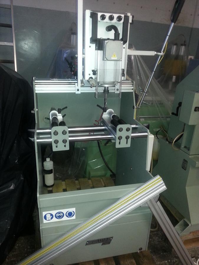 Used MILLING AND COPYING MACHINE ALUMA PANTO 100 FOR STEEL, PVC AND AL 2006
