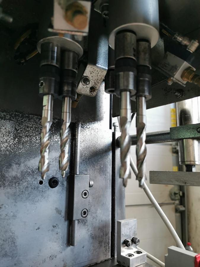 Used MULTI-SPINDLE HINGE DRILL COMALL SAVIO YEAR 2007