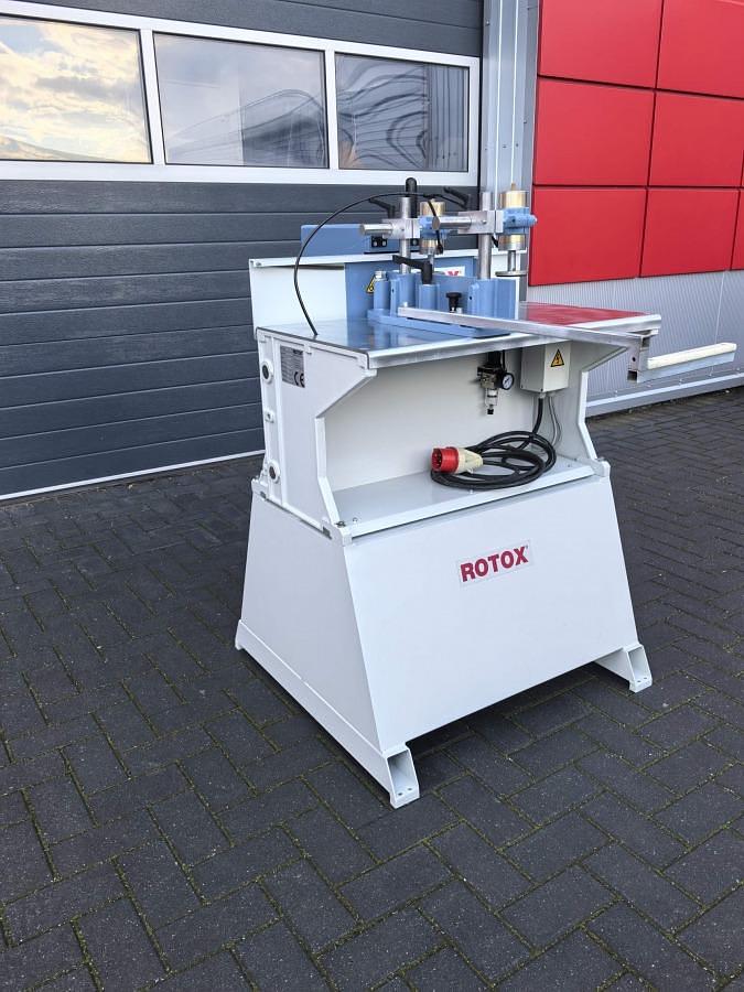 Used POLE MILLING MACHINE ROTOX SAF 366 YEAR 2001