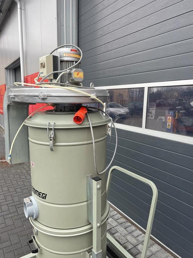 Używane ODCIĄG WIÓRÓW EMMEGI ASPIRATORE M 64ODCIĄ WIÓRÓW EMMEGI ASPIRATORE M 64