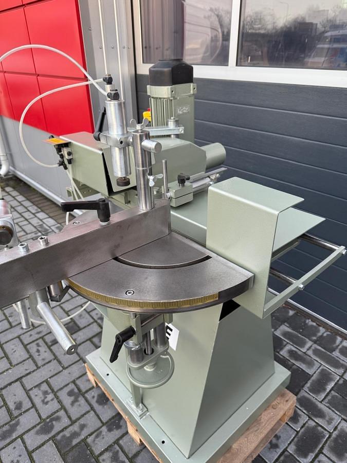 Used POLE MILLING MACHINE GRAULE AKF 6/250 YEAR 2005