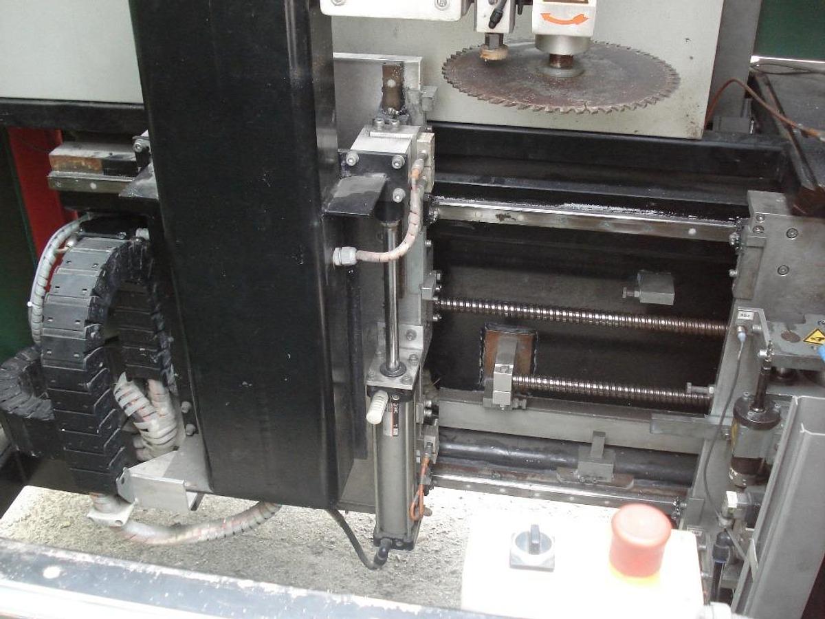 Używane OCZYSZCZARKA WEGOMA WPIS CNC 	ROK  1996