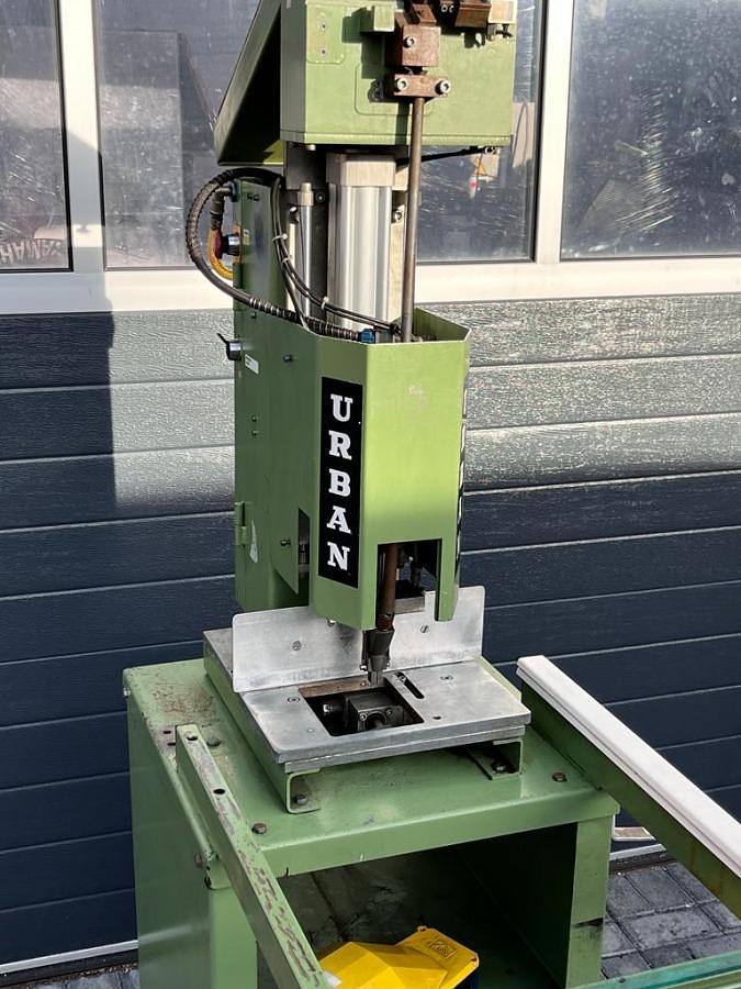 Used URBAN REINFORCEMENT SCREWDRIVER DS 2100 K